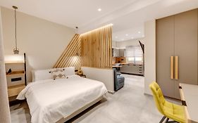 Argento Urban Apartment